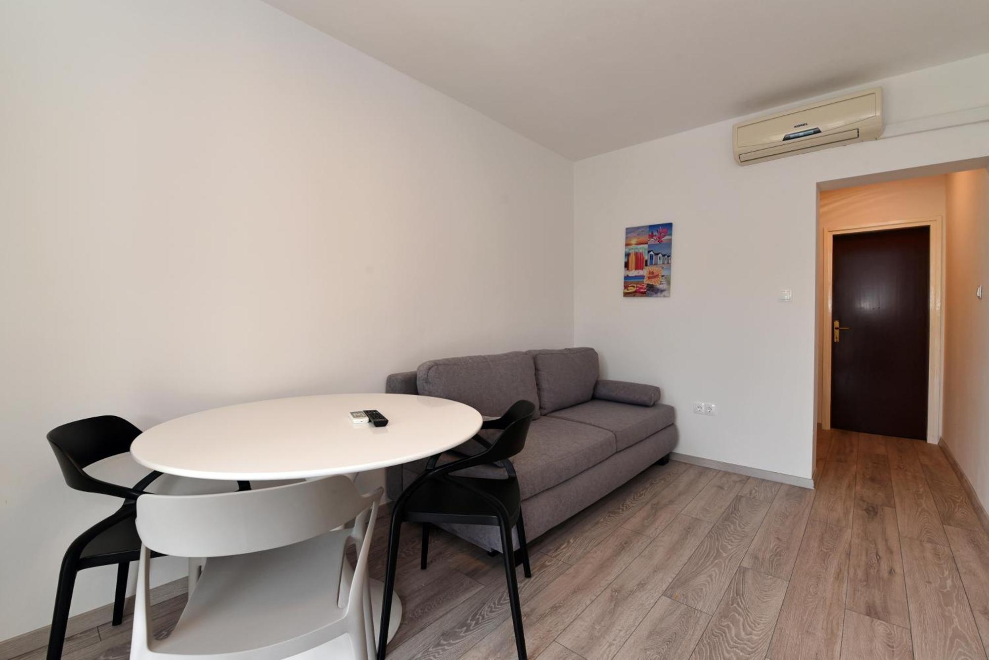 Aqua Apartments Omis Luaran gambar